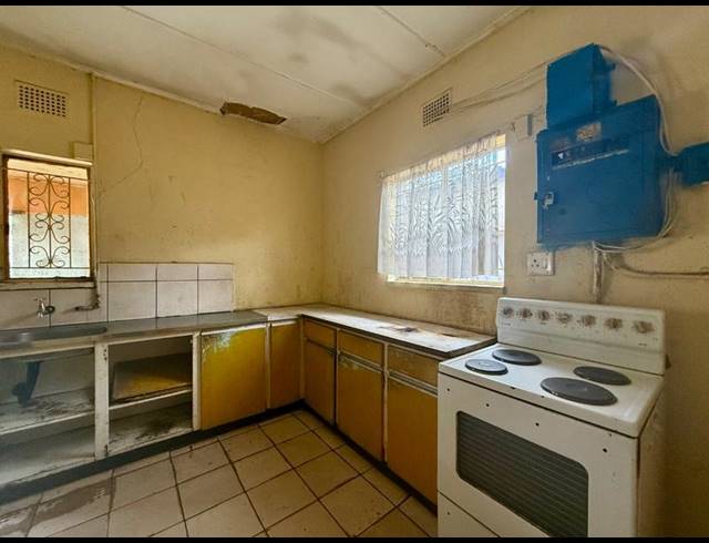 14 BEDROOM HOUSE FOR SALE IN VANDERBIJLPARK CW 5